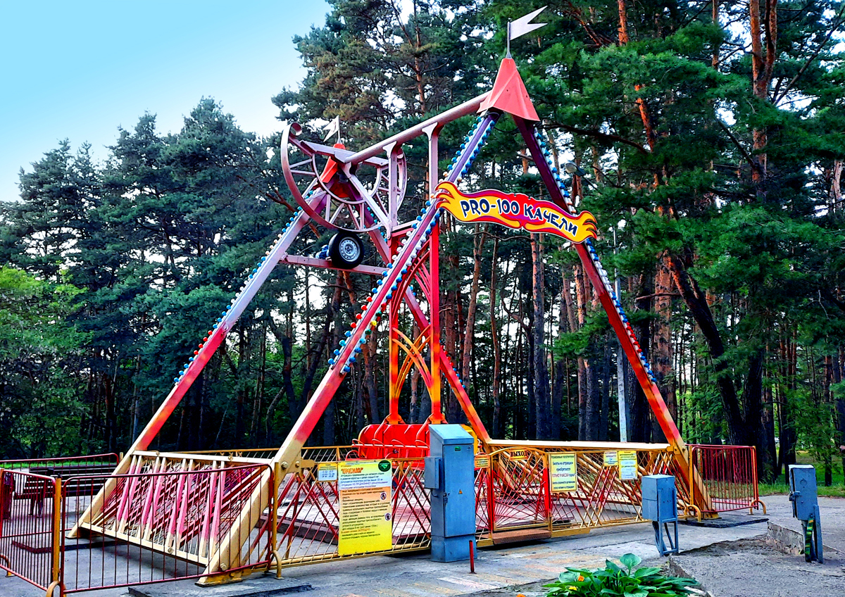Аттракцион PRO-100 КАЧЕЛИ